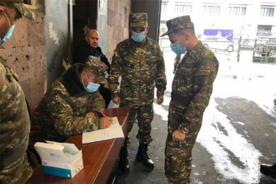 Сын Пашиняна записался добровольцем на войну в Карабах