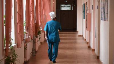 Москва "перекупает" врачей: как Крым борется с дефицитом медиков
