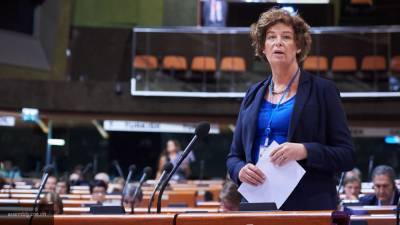Бельгия первой в мире утвердила женщину-трансгендера на пост вице-премьера