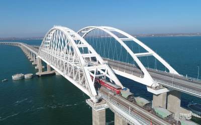 В ЕК сообщили о расширении санкций по Керченскому мосту