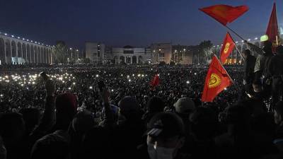 Лидирующая партия заявила о готовности к повторным выборам в Киргизии