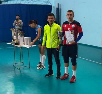 На Сахалине завершился турнир по волейболу памяти Николая Ельченинова
