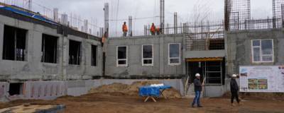 Строительство школы в Снежном завершат в феврале 2021 года