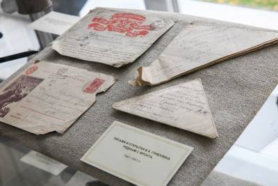 В Смоленске открылась выставка рассекреченных архивных документов
