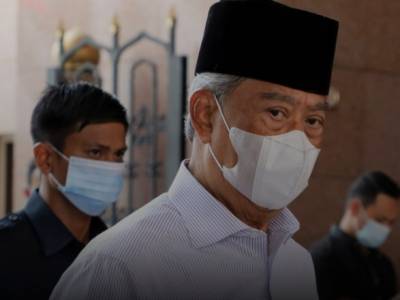 COVID-19: премьер-министр Малайзии ушел на самоизоляцию