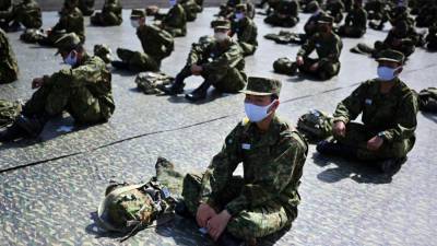 Десятки сотрудниц сил самообороны Японии заразились COVID-19 на вечеринке