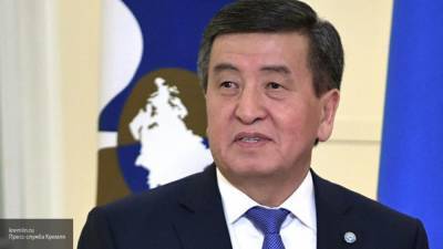 Президент Киргизии отдал распоряжение силовикам не открывать огонь