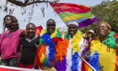 Чтобы остаться в Голландии беженцы из Уганды выдавали себя за геев