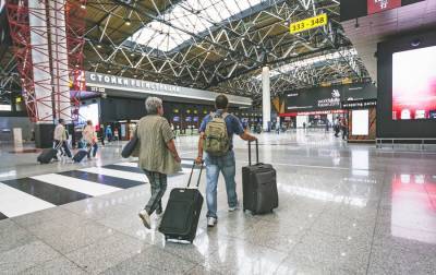 Туристы дали советы по уменьшению веса чемодана в аэропорту