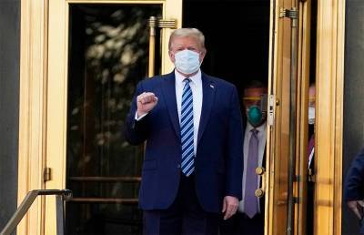 Дональд Трамп выписался из медцентра, где он проходил лечение от COVID-19