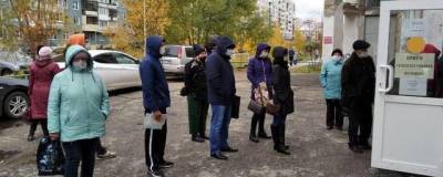 Барнаульцы возмущены длинными очередями в поликлиниках города