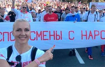 «Однажды ее биографию экранизируют»: Купаловцы поддержали Елену Левченко