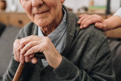 Психологи рекомендуют пожилым больше общаться с близкими
