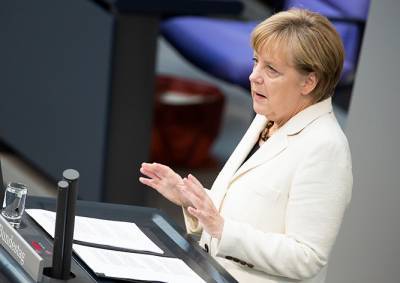 Ангелу Меркель в Праге встретят акциями протеста и поддержки