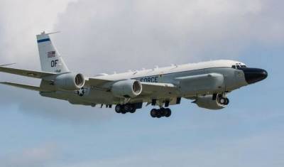 Замаскированный под малазийский Boeing военный самолет США заметили у границ России