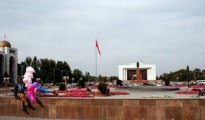Мэр столицы Киргизии ушел с поста на фоне протестов