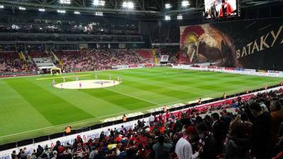 В РПЛ выразили обеспокоенность из-за числа зрителей на матче «Спартак» — «Зенит»