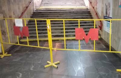 Один из выходов станции метро «Тракторный завод» в Минске закроют на неделю