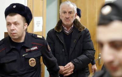 Суд в Ставрополе арестовал экс-сенатора от КЧР Дерева по делу о мошенничестве