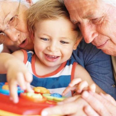 Права бабушек и дедушек на участие в воспитании внуков могут закрепить законодательно