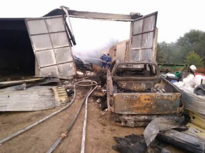 В Одесской области пожар уничтожил склад с сеном и машину