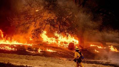 One California Fire Surpasses 1 mln Acres