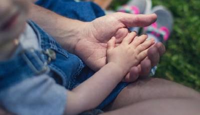 Права бабушек и дедушек на ребёнка закрепят в Семейном кодексе