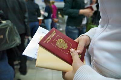Украина введет санкции за выдачу российских паспортов на Донбассе - СМИ