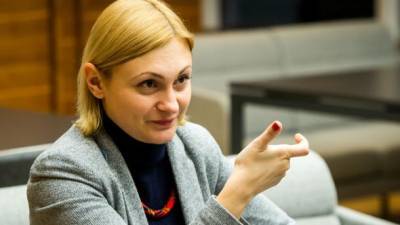 "Мнение трех европарламентариев": нардеп- "слуга" Кравчук прокомментировала угрозу отмены безвиза с ЕС