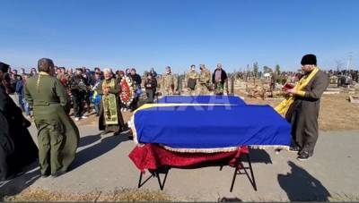 В Харькове похоронили жертв крушения Ан-26, кадры: "Остались жена и сын"
