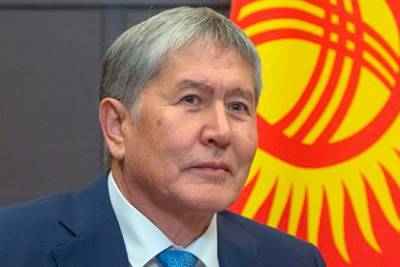 В Киргизии суд назначил домашний арест бывшему президенту Атамбаеву