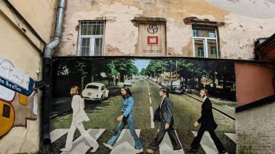 У Музея The Beatles появилось граффити с ливерпульской четвёркой