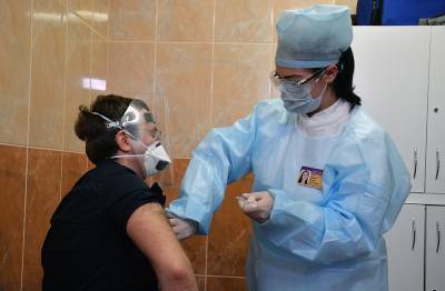 В Москве выросла нагрузка на поликлиники, врачи снова работают на износ