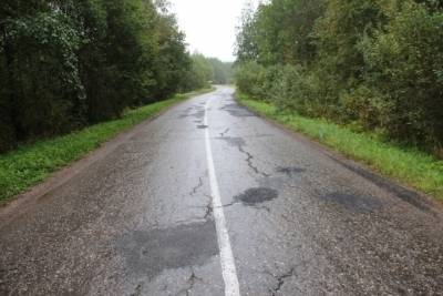 Дорогу Псков-Паклино отремонтируют за 35 млн рублей