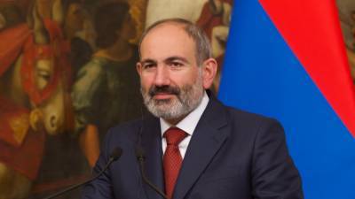 Пашинян нанес визит в Карабах