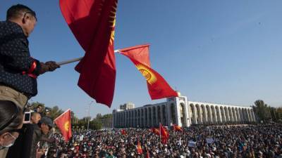 В Киргизии пройдут повторные выборы в парламент