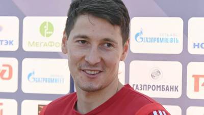 Кузяев официально подписал новый контракт с «Зенитом»