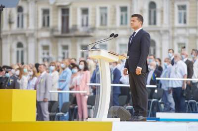 Зеленский прибыл в Брюссель на 22-ой саммит Украина-ЕС: чем президент займется в первый день визита