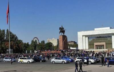 В Кыргызстане не признали итоги парламентских выборов
