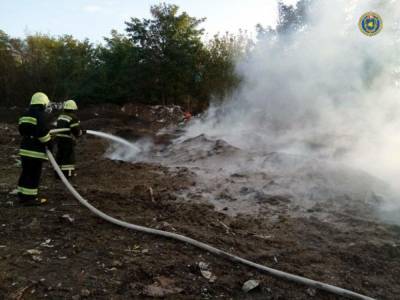 В Черкасской области пожарные ликвидировали возгорание на свалке