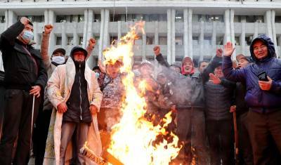 Протестующие в Киргизии захватили крупные золоторудные месторождения