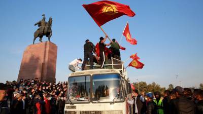 Глава «Кыргызского конгресса» обосновал действия митингующих и силовиков