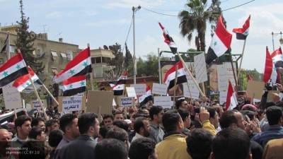 Сирийцы вышли на акцию против оккупации к наблюдательному пункту ВС Турции