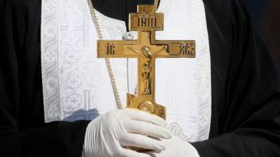 В РПЦ не стали лишать сана священника, осуждённого за сутенёрство