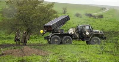 Азербайджан начал масштабное наступление в зоне карабахского конфликта
