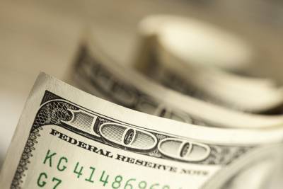 НБУ сократил продажу валюты на межбанке втрое