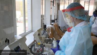 Больных COVID-19 начнут лечить донорской плазмой в Москве