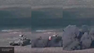 Уничтожение танка армии Азербайджана попало на видео Минобороны Армении