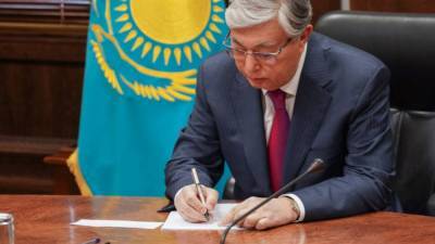 Токаев подписал поправки в закон о борьбе с коррупцией