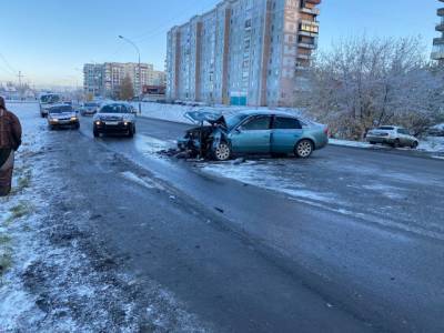 Трое взрослых и один ребёнок пострадали в ДТП с Audi A6 в Кузбассе